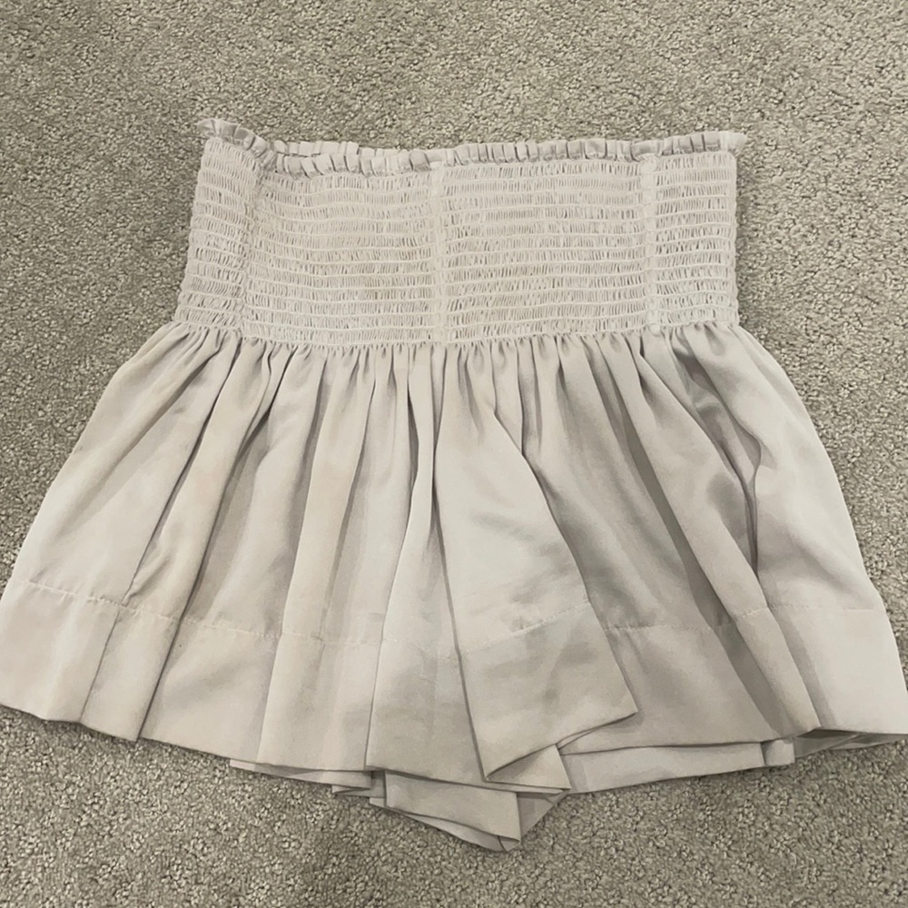 Silver/gray Koch shorts size small
